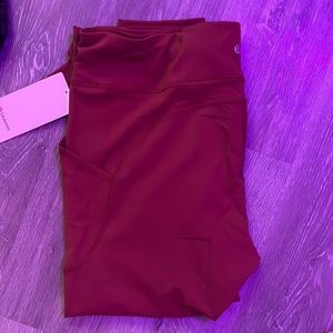 Invigorate HR Tight 25" DKTE 20
Color: Dark Terracotta
Size: 20